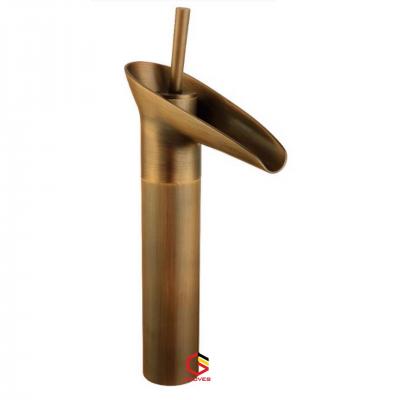 Vòi rửa mặt thân cao chảy máng GR 8602C